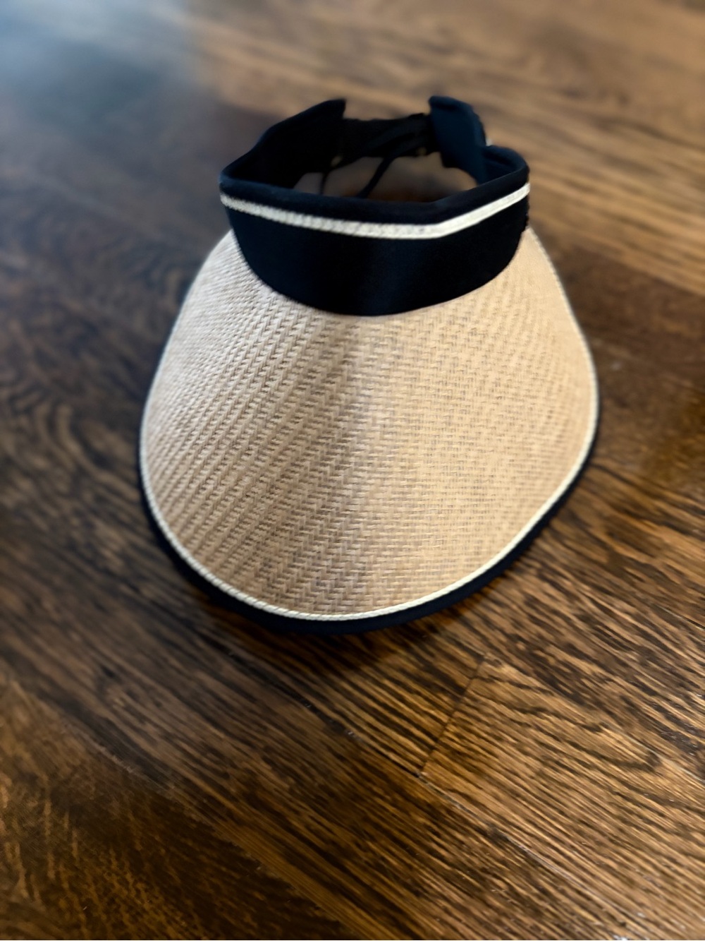 Neutral Straw Visor with Black Trim